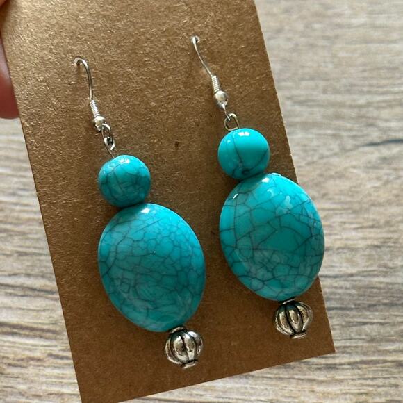 BOGO FREE Howlite turquoise earrings - Picture 3 of 3